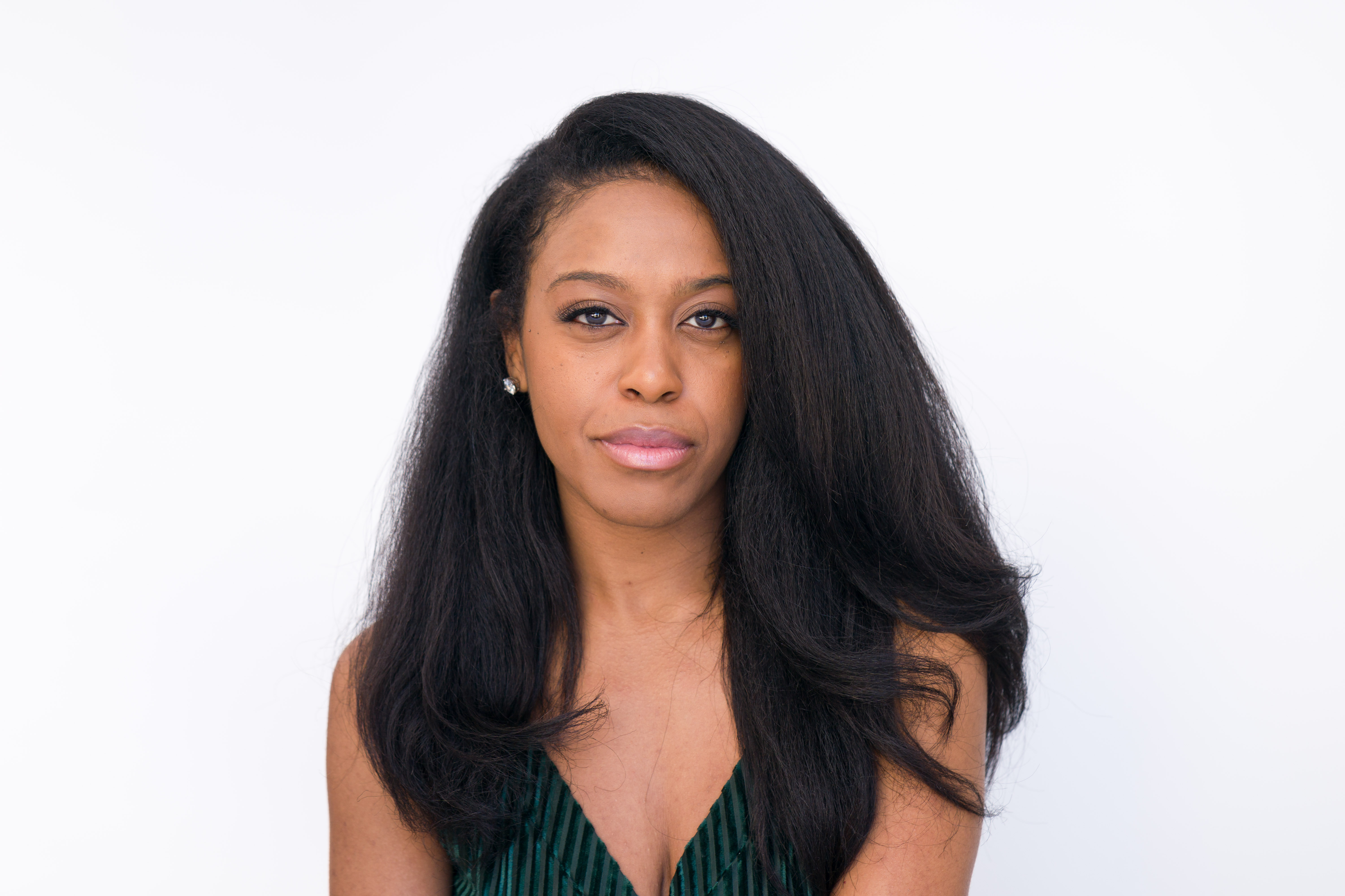 DomiNque Perry