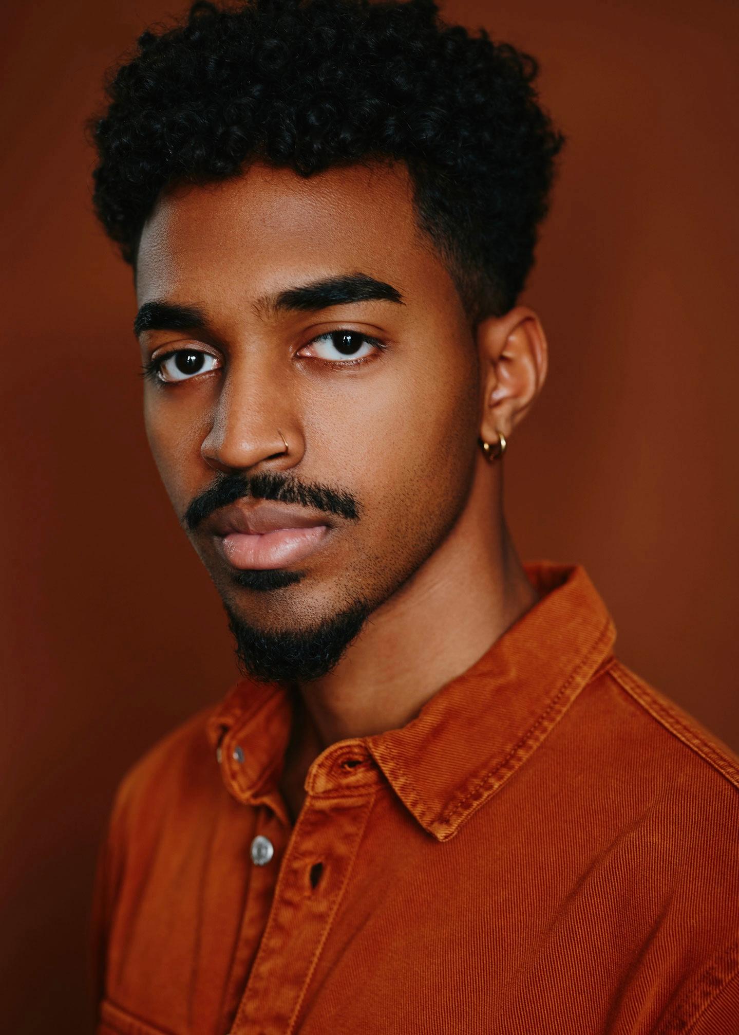 Roshahn Dhoré